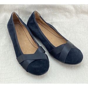 Vionic‎ Spark Maria Womens Black Suede Ballet Flats Size US 9.5 Satin Detail